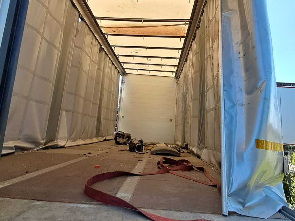 Mercedes-Benz Actros 2542, 6X2 + PANAV TVK18M - Curtainsider truck: picture 3 Mercedes-Benz Actros 2542, 6X2 + PANAV TVK18M - Curtainsider truck: picture 3