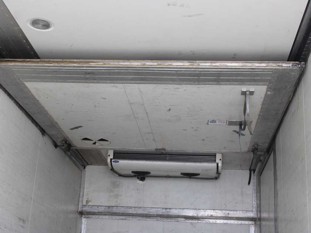 Refrigerator truck Scania R 380,TAIL LIFT,TWO CHAMBER.CARRIER SUPRA 850 mt: picture 9