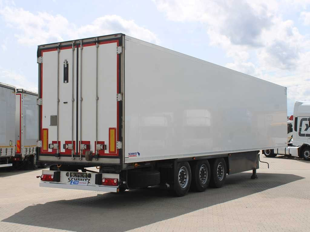 Schmitz Cargobull SCS 24, THERMO KING SLXi 300, LIFTING AXLE - Closed box semi-trailer: picture 3 Schmitz Cargobull SCS 24, THERMO KING SLXi 300, LIFTING AXLE - Closed box semi-trailer: picture 3