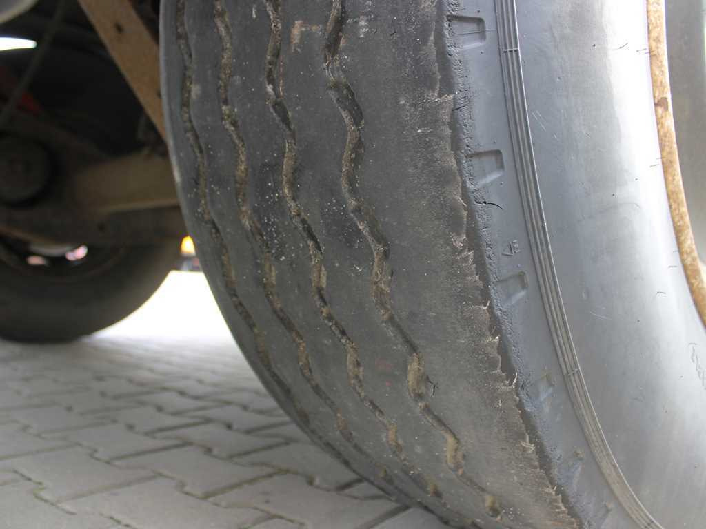 Tipper semi-trailer Schwarzmüller KIS 3/E, 2X LIFT AXLE, SAF, 46m³: picture 11 Tipper semi-trailer Schwarzmüller KIS 3/E, 2X LIFT AXLE, SAF, 46m³: picture 11