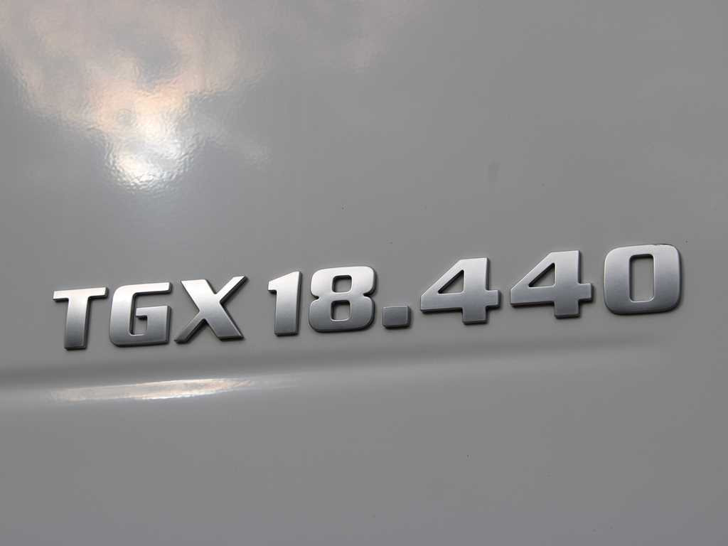 Tractor unit MAN TGX 18.440, LOW DECK, EURO 6: picture 6