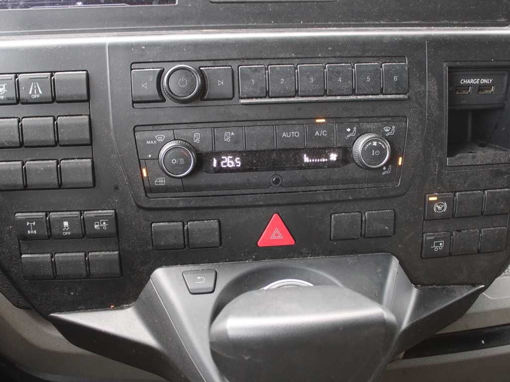 Tractor unit MAN TGX 18.510, EURO 6: picture 13