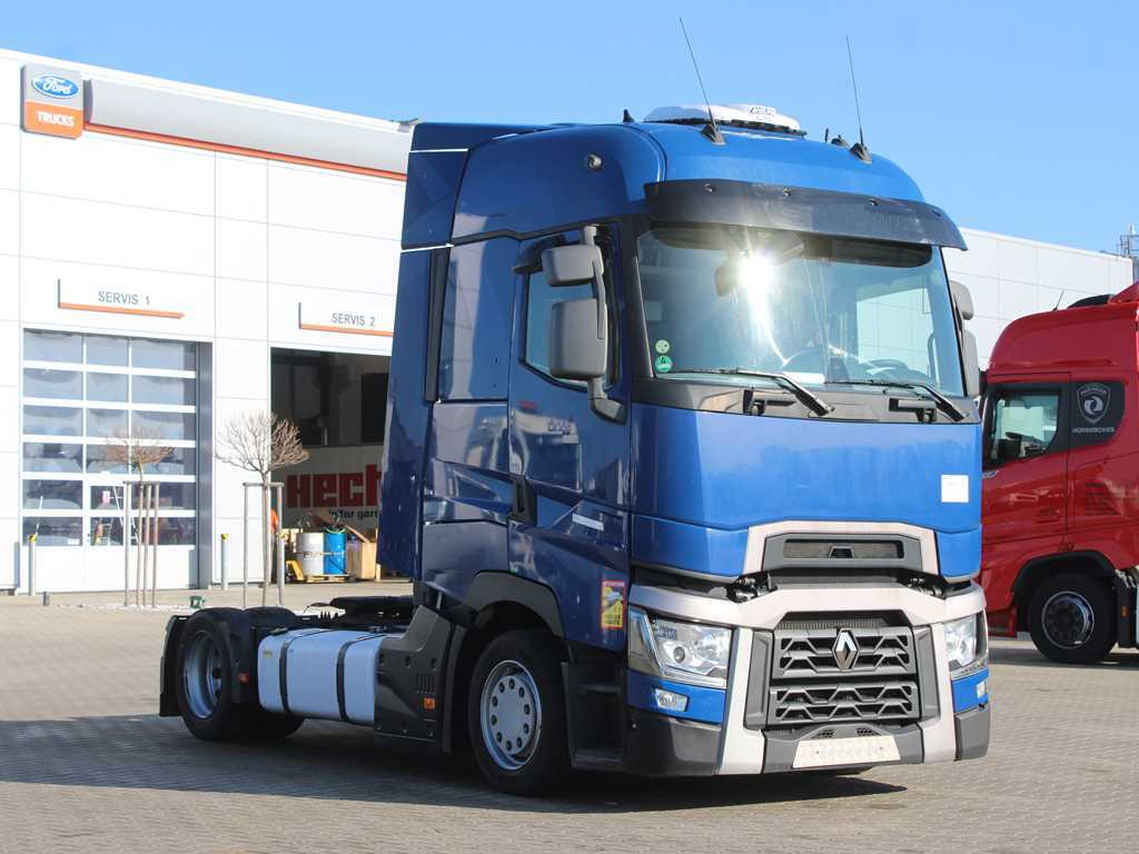 Renault T 520, EURO 6, LOWDECK, INDEPENDENT AIR CONDITIONING, TYRES 80% - Tractor unit: picture 3 Renault T 520, EURO 6, LOWDECK, INDEPENDENT AIR CONDITIONING, TYRES 80% - Tractor unit: picture 3