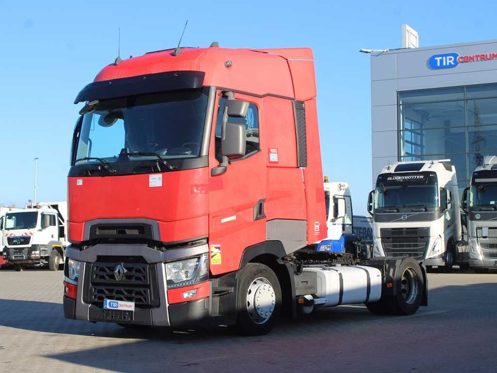Renault T 520, EURO 6, LOWDECK, PNEU 80% - Tractor unit: picture 1 Renault T 520, EURO 6, LOWDECK, PNEU 80% - Tractor unit: picture 1