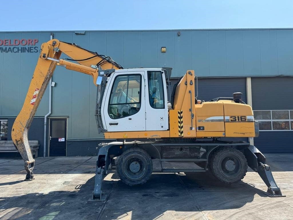 Waste/ Industry handler Liebherr A 316: picture 7