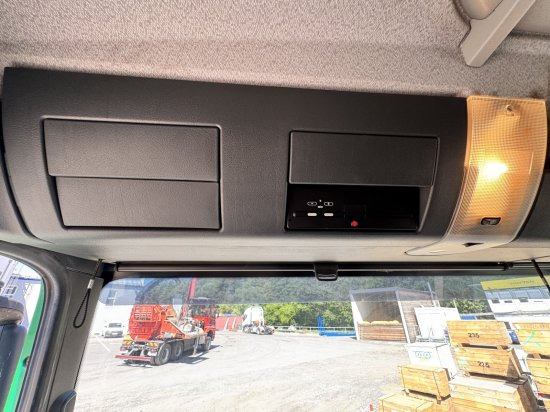 Forestry equipment, Truck MAN TGS 35.540 8x4  mit Komptech-Zusatzeinheit: picture 12
