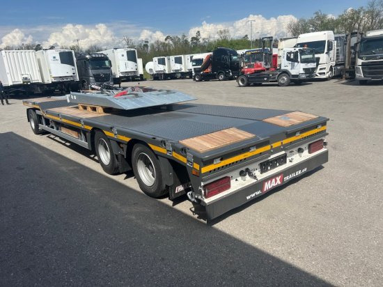 Maxtrailer 600 Tieflader 3-achs Luftgefedert, Elektroaggregat für Rampen - Low loader trailer: picture 4 Maxtrailer 600 Tieflader 3-achs Luftgefedert, Elektroaggregat für Rampen - Low loader trailer: picture 4