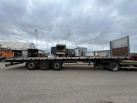 Schwarzmüller Plateau-Auflieger J Serie - Dropside/ Flatbed semi-trailer: picture 3 Schwarzmüller Plateau-Auflieger J Serie - Dropside/ Flatbed semi-trailer: picture 3