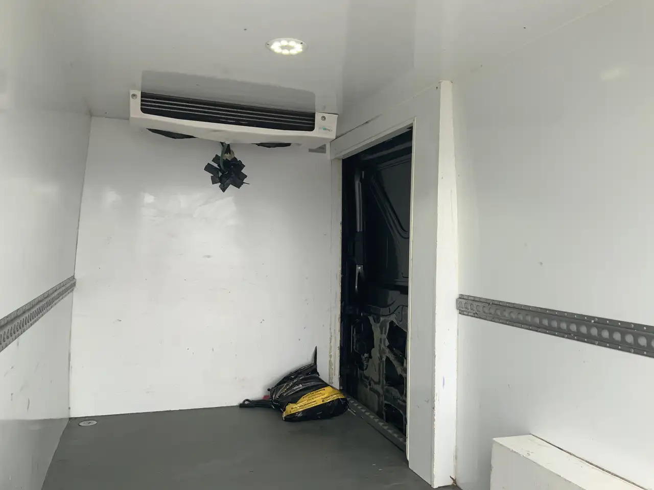 Refrigerated van Ford Transit 350 2.0 TDCI L3H2 EXPORT !! Koel vries Automaat Tr: picture 15