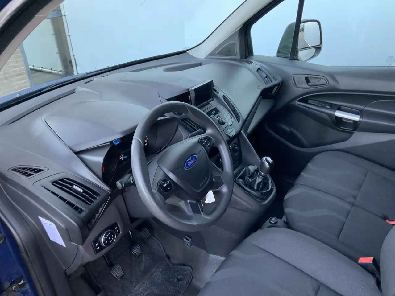 Ford Transit Connect 1.5 TDCI L1 Trend Airco Cruise Trekhaak 1200 kg Ca - Small van: picture 5 Ford Transit Connect 1.5 TDCI L1 Trend Airco Cruise Trekhaak 1200 kg Ca - Small van: picture 5