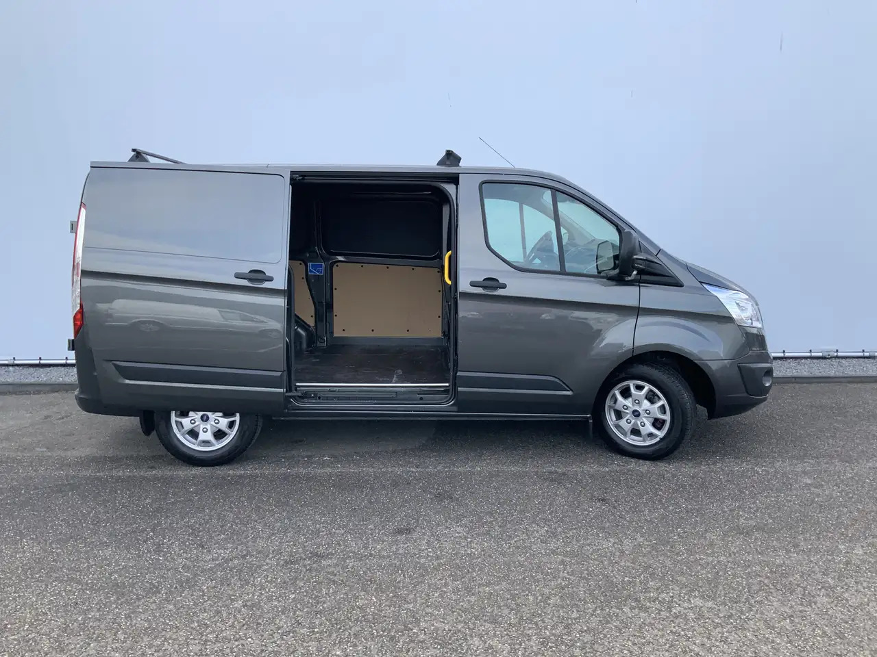 Panel van Ford Transit Custom 270 2.2 TDCI L1H1 Trend Airco Camera Cruise Dakdra: picture 18