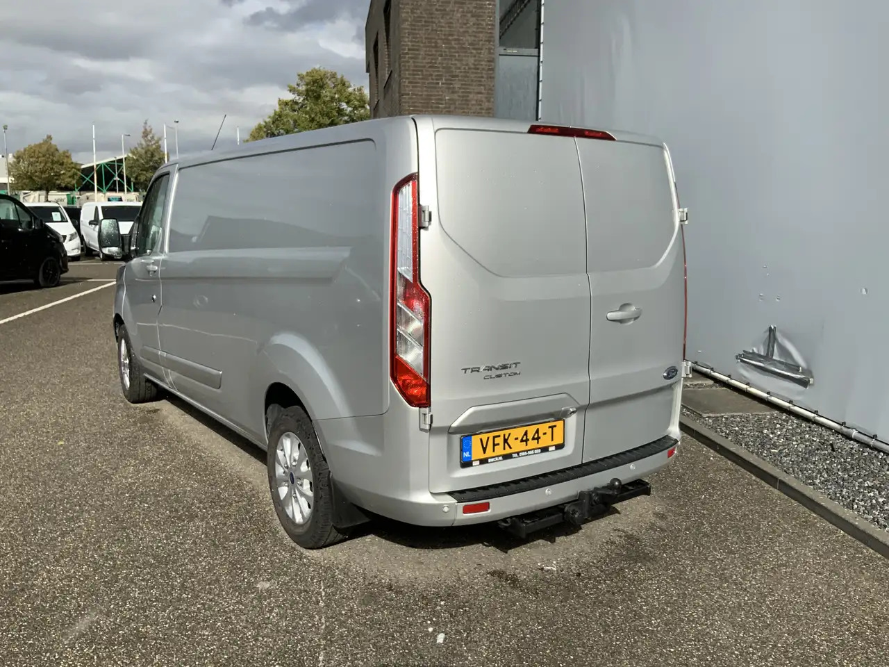 Ford Transit Custom 300 2.0 TDCI (MOTOR DEFECT!!) L2H2 Airco Navi 3 Zi - Panel van: picture 4 Ford Transit Custom 300 2.0 TDCI (MOTOR DEFECT!!) L2H2 Airco Navi 3 Zi - Panel van: picture 4