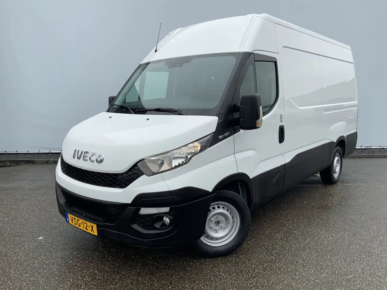 Iveco Daily 35S13V 2.3 352 H2 L3 Airco 3 Zits Opstap Euro 5 - Panel van: picture 1 Iveco Daily 35S13V 2.3 352 H2 L3 Airco 3 Zits Opstap Euro 5 - Panel van: picture 1