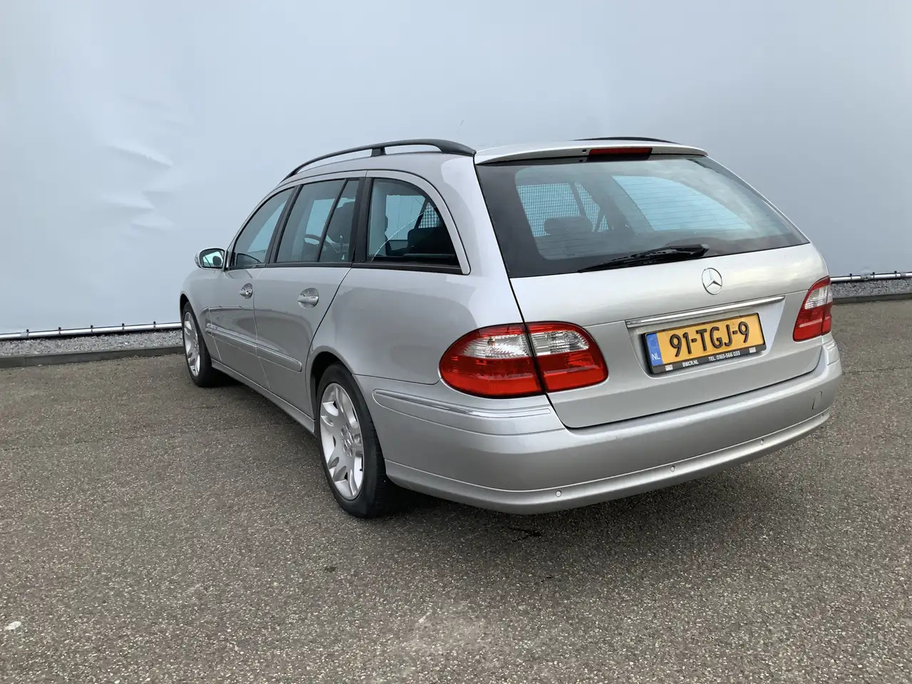Mercedes-Benz E 500 Combi V8 Elegance 4-Matic airmatic,full option - Station wagon: picture 2 Mercedes-Benz E 500 Combi V8 Elegance 4-Matic airmatic,full option - Station wagon: picture 2