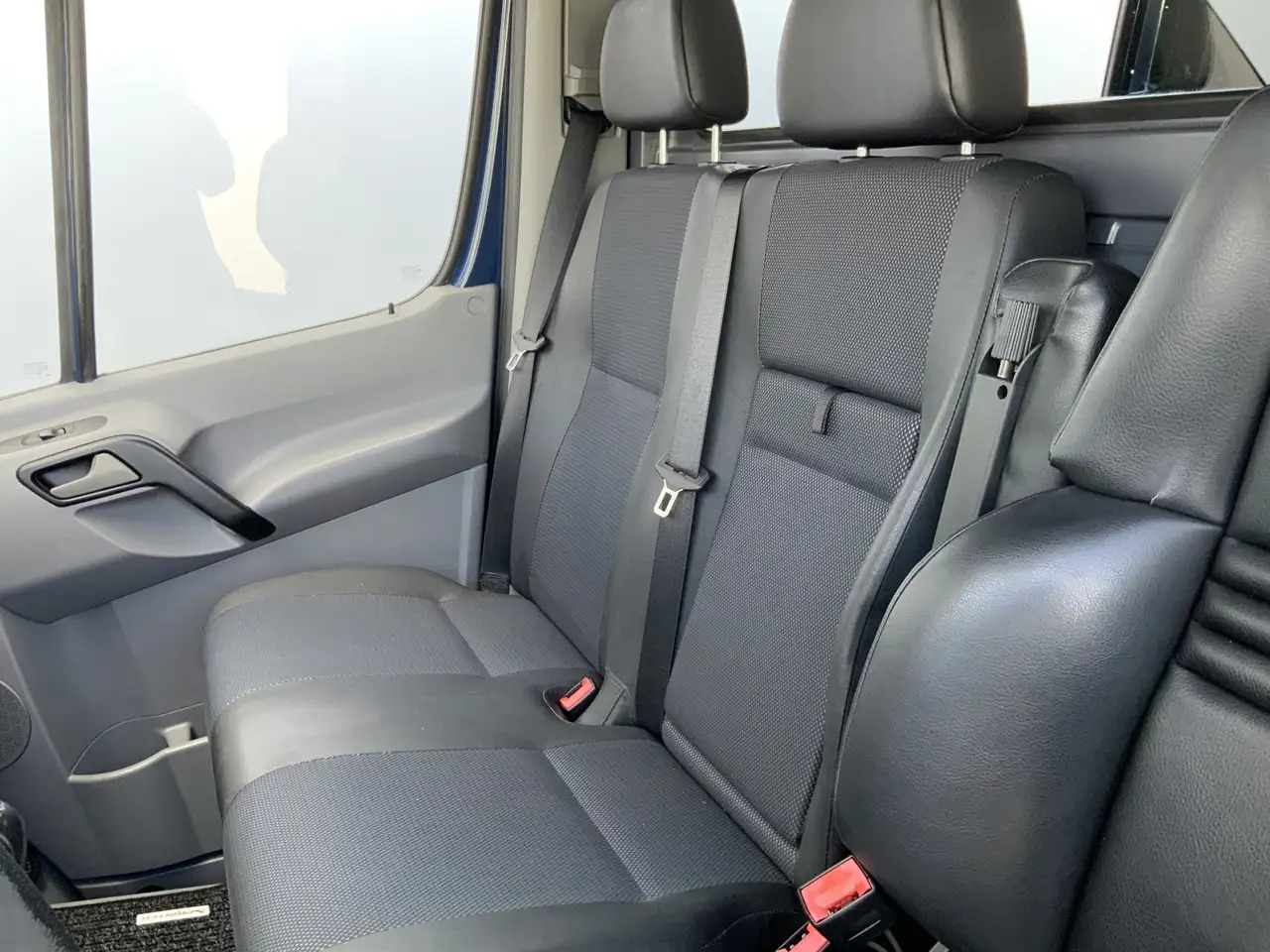 Mercedes-Benz Sprinter 210 2.2 CDI 325 L1H1 Airco Cruise 3 Zits Opstap Ba - Panel van: picture 5 Mercedes-Benz Sprinter 210 2.2 CDI 325 L1H1 Airco Cruise 3 Zits Opstap Ba - Panel van: picture 5
