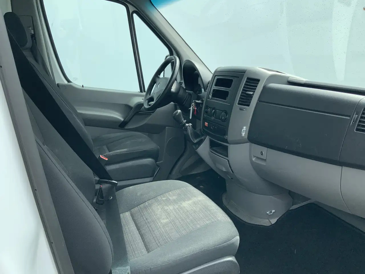 Refrigerated van Mercedes-Benz Sprinter 311 2.2 CDI 366 40 gr _0 ijswagen 10 Deuren Euro 6: picture 10