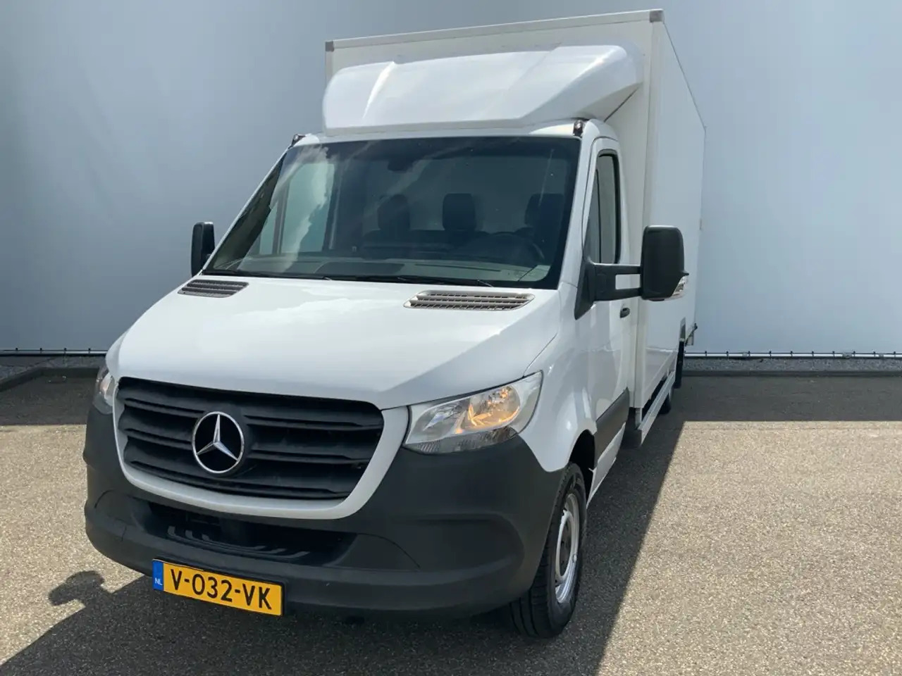 Mercedes-Benz Sprinter 314 2.2 CDI 432 Automaat Meubelbak & Klep Veer Air - Box van: picture 1 Mercedes-Benz Sprinter 314 2.2 CDI 432 Automaat Meubelbak & Klep Veer Air - Box van: picture 1