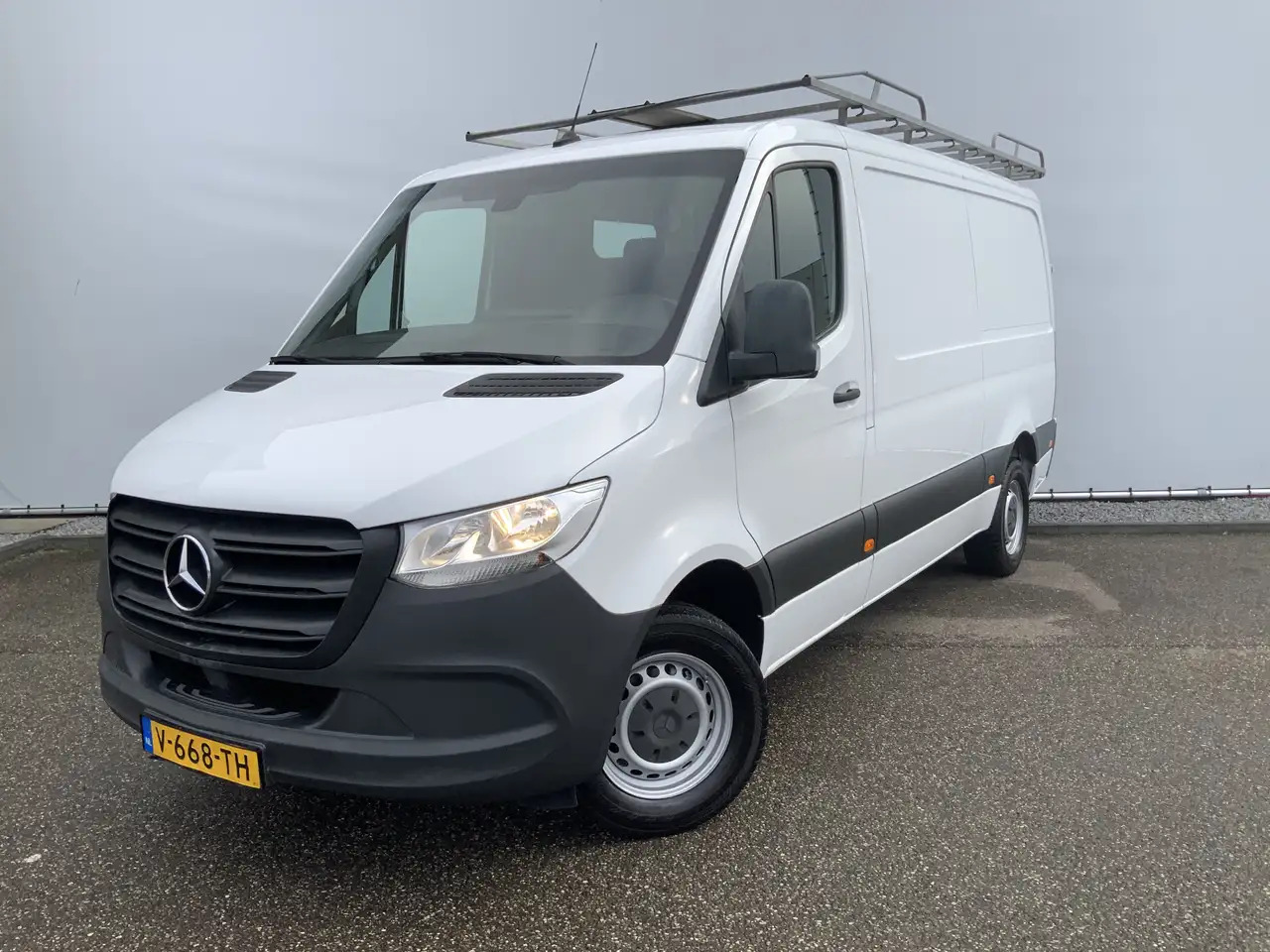 Mercedes-Benz Sprinter 314 2.2 CDI L2H1 Automaat Airco navi 3 zits Leer T - Panel van: picture 1 Mercedes-Benz Sprinter 314 2.2 CDI L2H1 Automaat Airco navi 3 zits Leer T - Panel van: picture 1