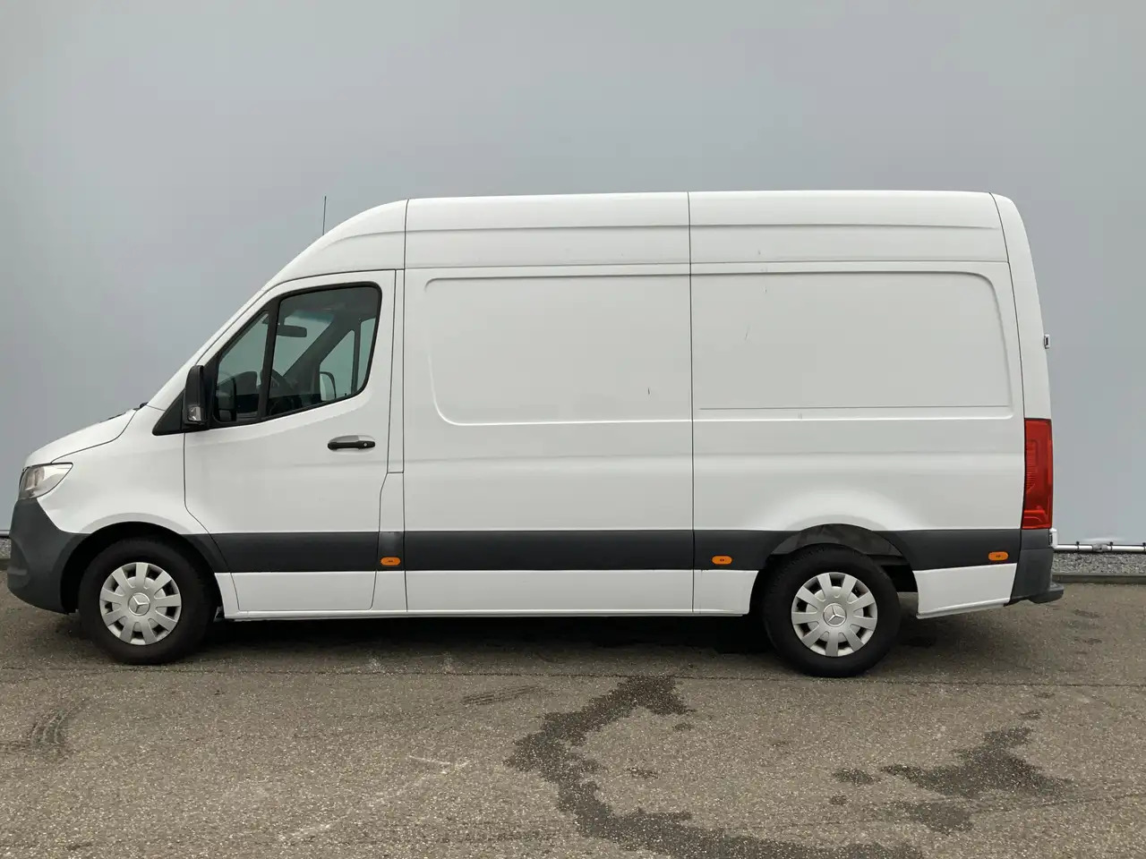Mercedes-Benz Sprinter 314 2.2 CDI L2H1 EURO VI-D Airco Camera 3 Zits Ext - Panel van: picture 4 Mercedes-Benz Sprinter 314 2.2 CDI L2H1 EURO VI-D Airco Camera 3 Zits Ext - Panel van: picture 4