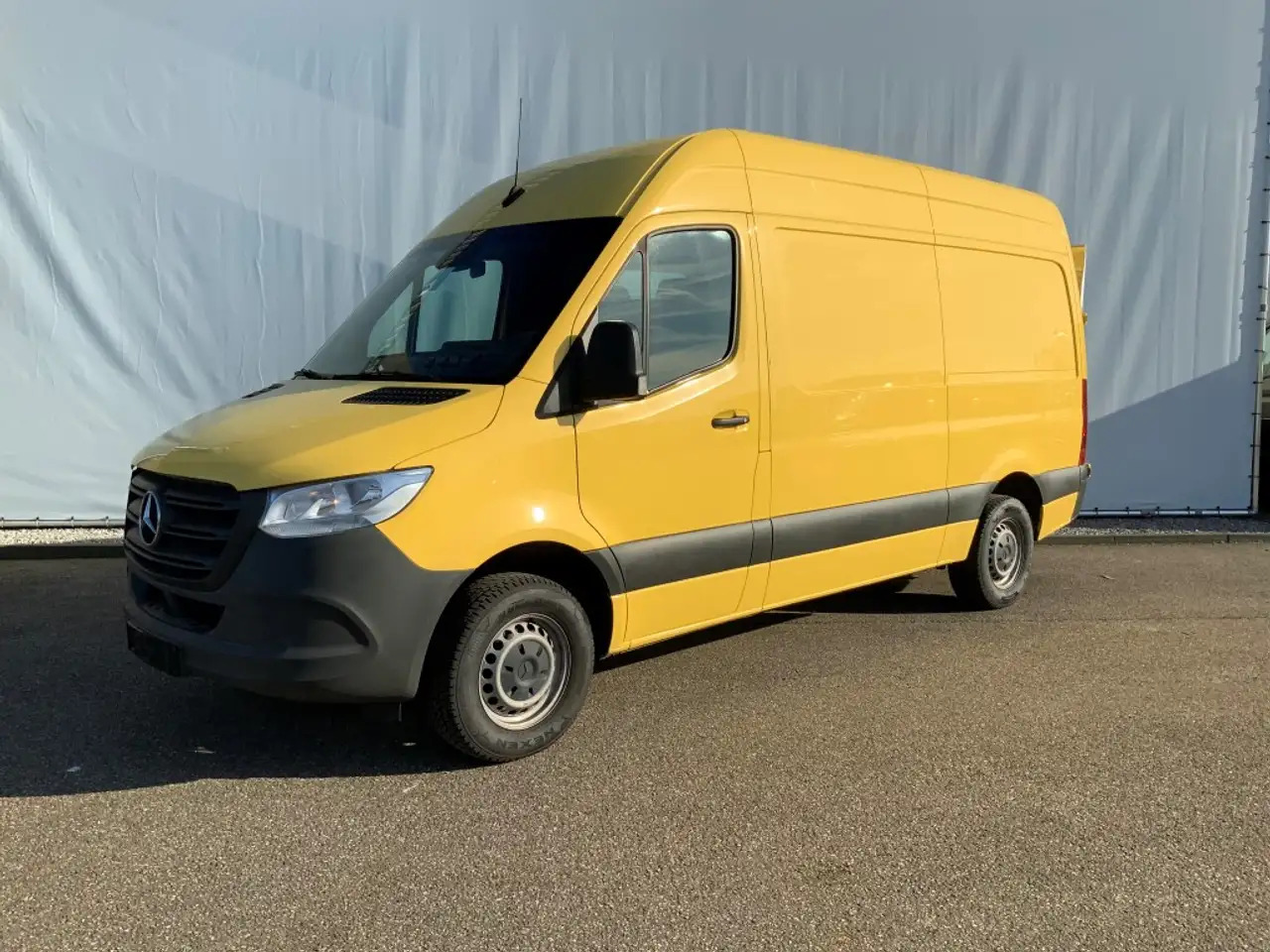 Mercedes-Benz Sprinter 314 2.2 CDI L2H2 & Laadklep& Afstandbediening Airc - Panel van: picture 1 Mercedes-Benz Sprinter 314 2.2 CDI L2H2 & Laadklep& Afstandbediening Airc - Panel van: picture 1