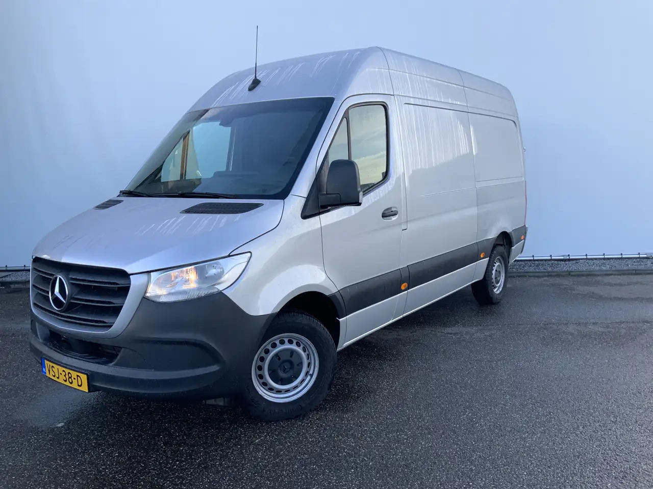 Mercedes-Benz Sprinter 315 1.9 CDI L2H2 Automaat 3 Zits Airco Navi Camera - Panel van: picture 1 Mercedes-Benz Sprinter 315 1.9 CDI L2H2 Automaat 3 Zits Airco Navi Camera - Panel van: picture 1