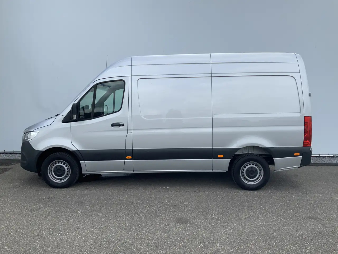 Mercedes-Benz Sprinter 315 1.9 CDI L2H2 Automaat 3 Zits Airco Navi Camera - Panel van: picture 2 Mercedes-Benz Sprinter 315 1.9 CDI L2H2 Automaat 3 Zits Airco Navi Camera - Panel van: picture 2
