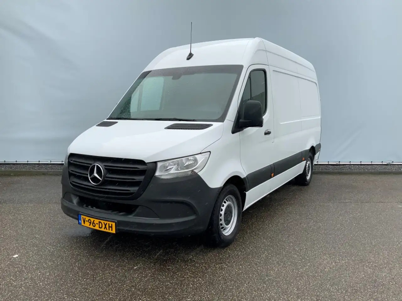 Mercedes-Benz Sprinter 316 2.2 CDI 366 L2 H2 Airco 2 Zits Euro 6 - Panel van: picture 1 Mercedes-Benz Sprinter 316 2.2 CDI 366 L2 H2 Airco 2 Zits Euro 6 - Panel van: picture 1