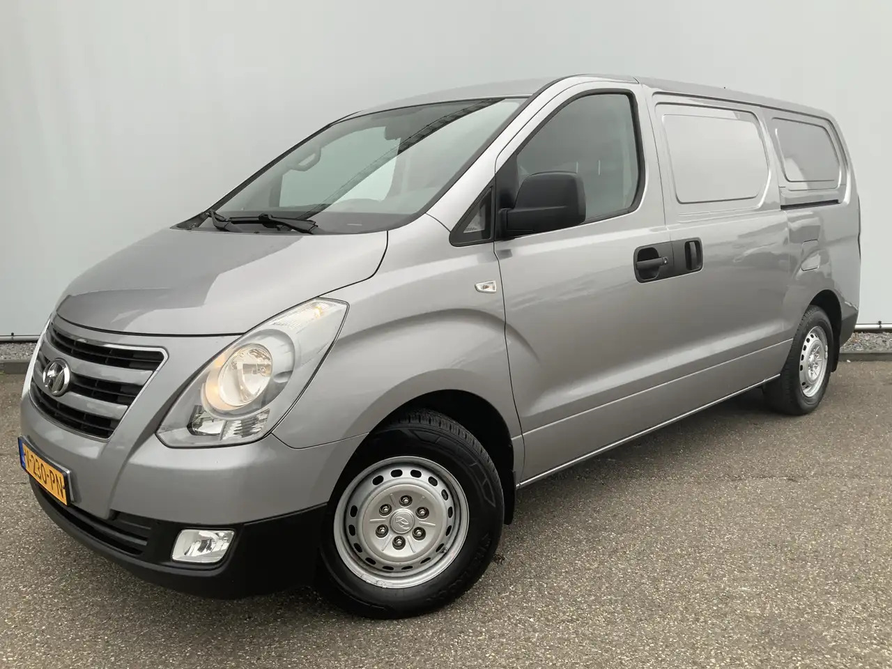 Hyundai H 300 2.5 CRDi Dynamic Dub Schuifdeur Airco Navi 3 Zits - Other machinery: picture 1 Hyundai H 300 2.5 CRDi Dynamic Dub Schuifdeur Airco Navi 3 Zits - Other machinery: picture 1