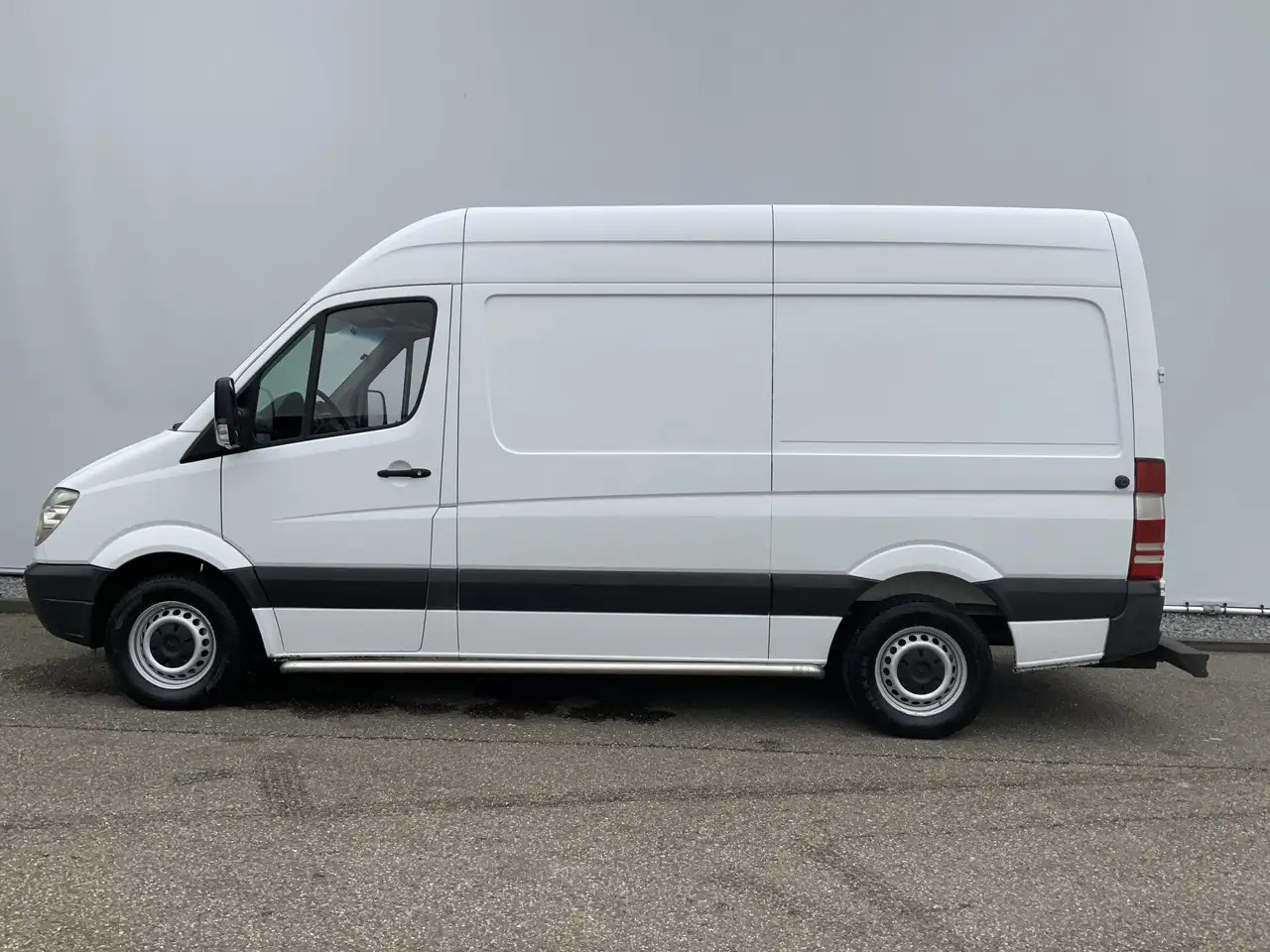Mercedes-Benz Sprinter 316 2.2 CDI 366 L2H2 Airco Camera 3 Zits Side Bar - Other machinery: picture 3 Mercedes-Benz Sprinter 316 2.2 CDI 366 L2H2 Airco Camera 3 Zits Side Bar - Other machinery: picture 3