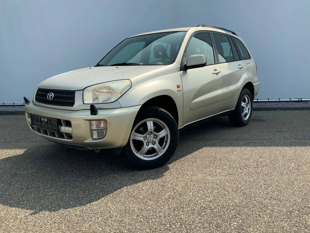 Toyota RAV 4 EXPORT FIXPRICE !!!! 4X4 Airco Cruise Automaat Alu - SUV: picture 1 Toyota RAV 4 EXPORT FIXPRICE !!!! 4X4 Airco Cruise Automaat Alu - SUV: picture 1