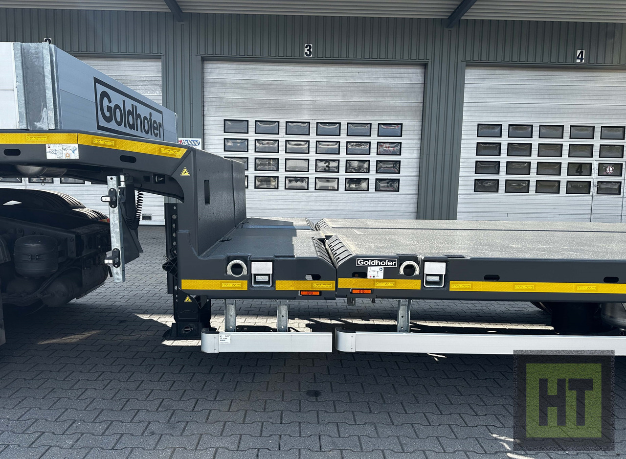 Goldhofer 4-Achs-Tele-Semi mit hydr. Doppelklapprampen - Low loader semi-trailer: picture 4 Goldhofer 4-Achs-Tele-Semi mit hydr. Doppelklapprampen - Low loader semi-trailer: picture 4