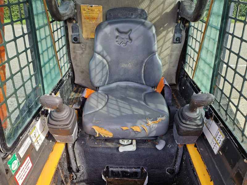 Skid steer loader Bobcat T190 rupsschranklader: picture 11