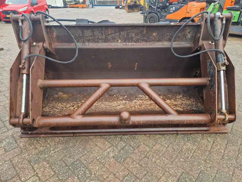 Doppstadt met Volvo aansluiting - Bucket for Construction machinery: picture 1 Doppstadt met Volvo aansluiting - Bucket for Construction machinery: picture 1