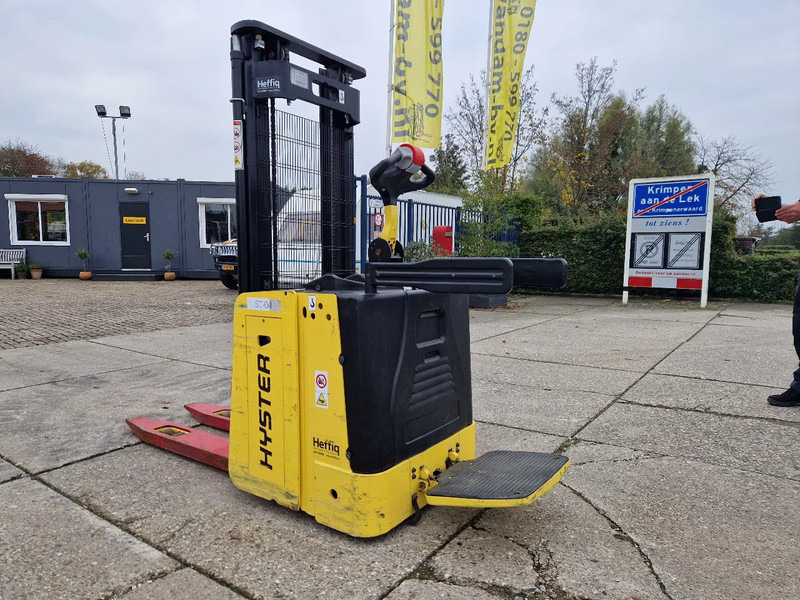Hyster S1.5S elektrische stapelaar - Stacker: picture 4 Hyster S1.5S elektrische stapelaar - Stacker: picture 4