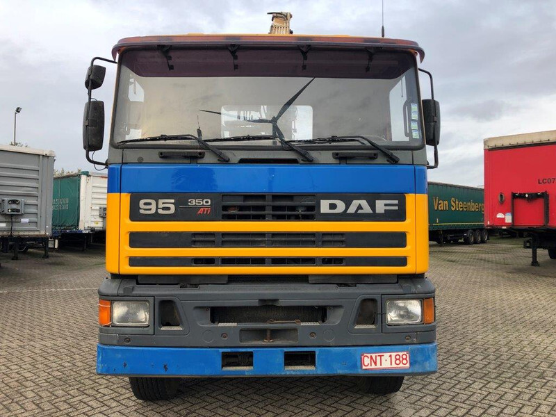 DAF 95.350 ATi - 6x4* - Tipper, Crane truck: picture 2 DAF 95.350 ATi - 6x4* - Tipper, Crane truck: picture 2