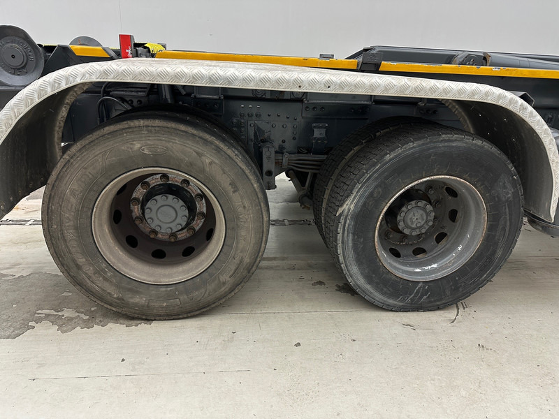 DAF CF75.360 - 6x2* - Hook lift truck: picture 4 DAF CF75.360 - 6x2* - Hook lift truck: picture 4