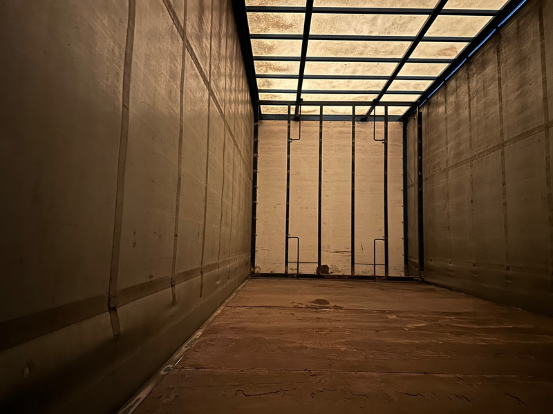 DAF LF45.150 - Curtainsider truck: picture 5 DAF LF45.150 - Curtainsider truck: picture 5