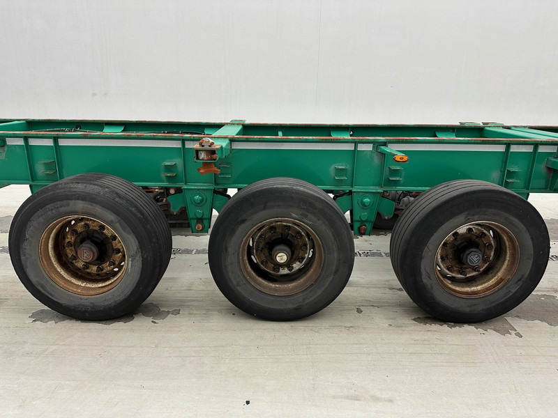 Fruehauf Skelet 2 x 20-40 ft - Container transporter/ Swap body semi-trailer: picture 5 Fruehauf Skelet 2 x 20-40 ft - Container transporter/ Swap body semi-trailer: picture 5