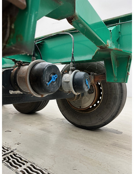 Container transporter/ Swap body semi-trailer Fruehauf Skelet 2 x 20-40 ft: picture 8 Container transporter/ Swap body semi-trailer Fruehauf Skelet 2 x 20-40 ft: picture 8