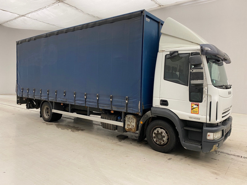 Iveco Eurocargo 120E22 - Curtainsider truck: picture 3 Iveco Eurocargo 120E22 - Curtainsider truck: picture 3