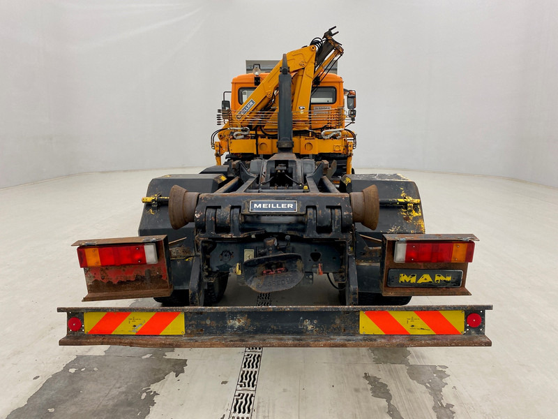 MAN 18.222 - Hook lift truck, Crane truck: picture 5 MAN 18.222 - Hook lift truck, Crane truck: picture 5