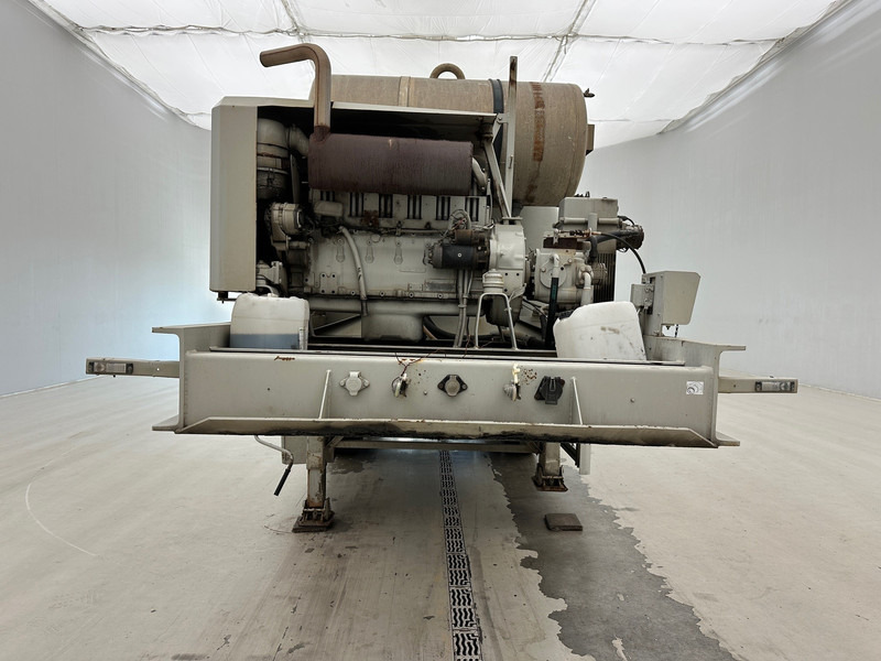 MOL Mixer 10 cub - Concrete mixer semi-trailer: picture 2 MOL Mixer 10 cub - Concrete mixer semi-trailer: picture 2