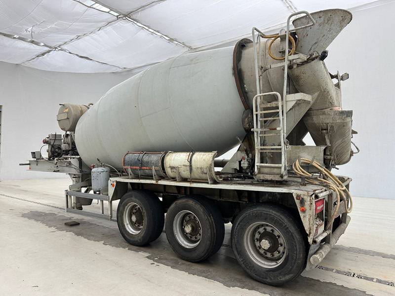 MOL Mixer 10 cub - Concrete mixer semi-trailer: picture 4 MOL Mixer 10 cub - Concrete mixer semi-trailer: picture 4