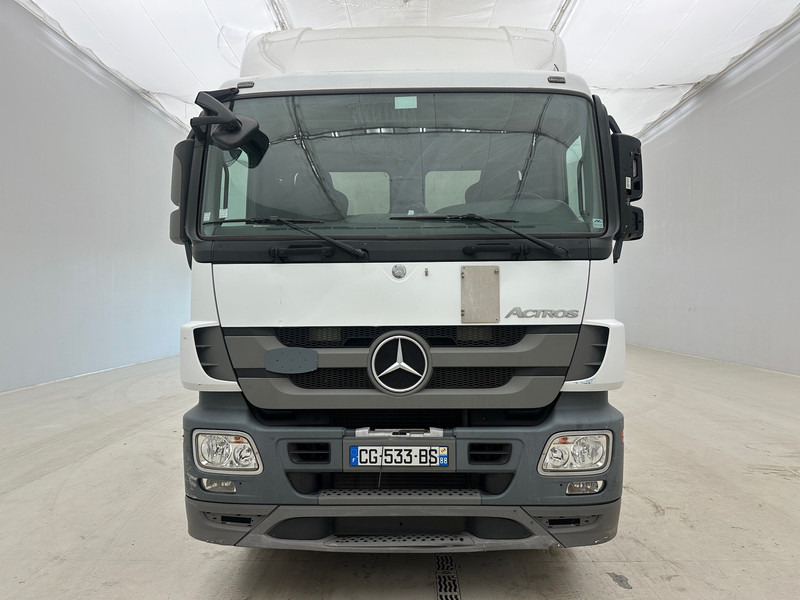 Mercedes-Benz Actros 2536 - 6x2 - Box truck: picture 2 Mercedes-Benz Actros 2536 - 6x2 - Box truck: picture 2