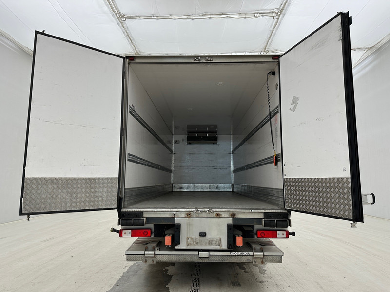 Refrigerator truck Renault Premium 380 DXi: picture 8 Refrigerator truck Renault Premium 380 DXi: picture 8