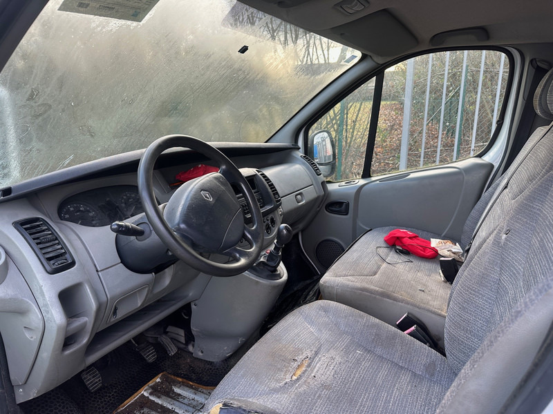Renault Trafic - no clutch* - Panel van: picture 3 Renault Trafic - no clutch* - Panel van: picture 3