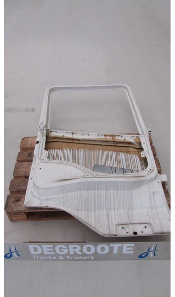 Scania 4s - Door and parts for Truck: picture 2 Scania 4s - Door and parts for Truck: picture 2