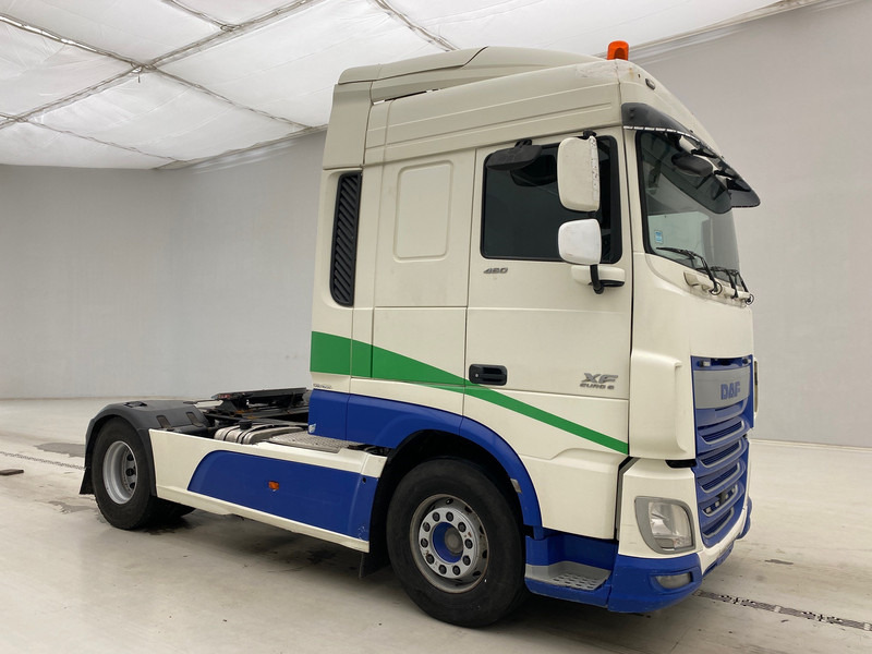 DAF XF 460 Space Cab* - Tractor unit: picture 3 DAF XF 460 Space Cab* - Tractor unit: picture 3