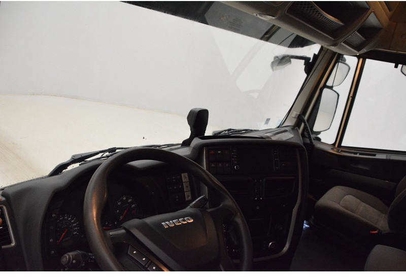 Tractor unit Iveco Stralis AS440S40 LNG Natural Power*: picture 12