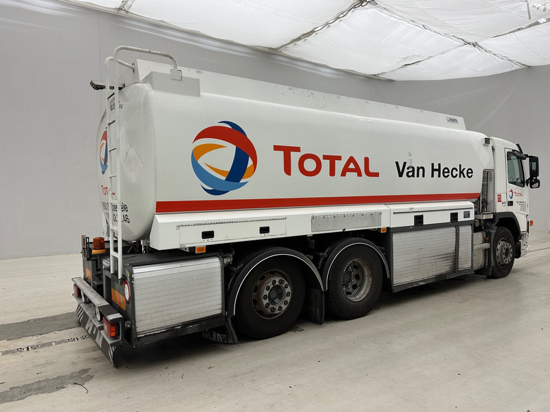 Volvo FM 300 - 6x2 - Tank truck: picture 4 Volvo FM 300 - 6x2 - Tank truck: picture 4